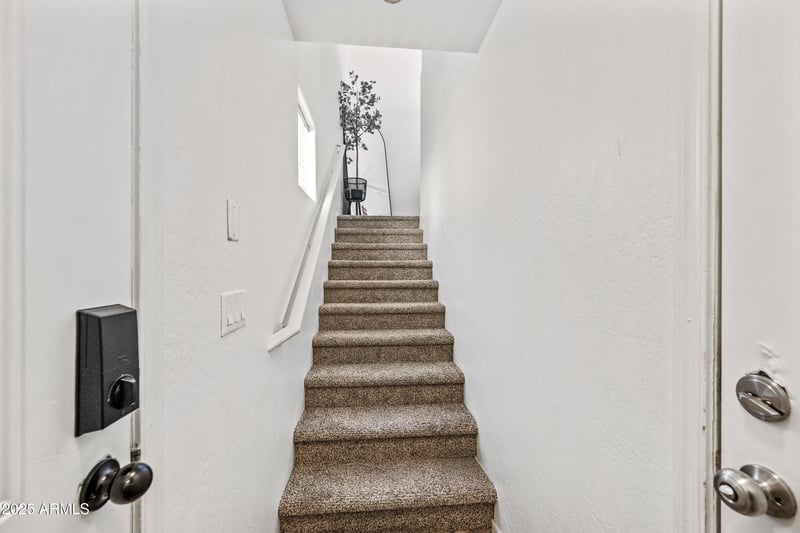 8115 Lynwood St, Phoenix, AZ 85043