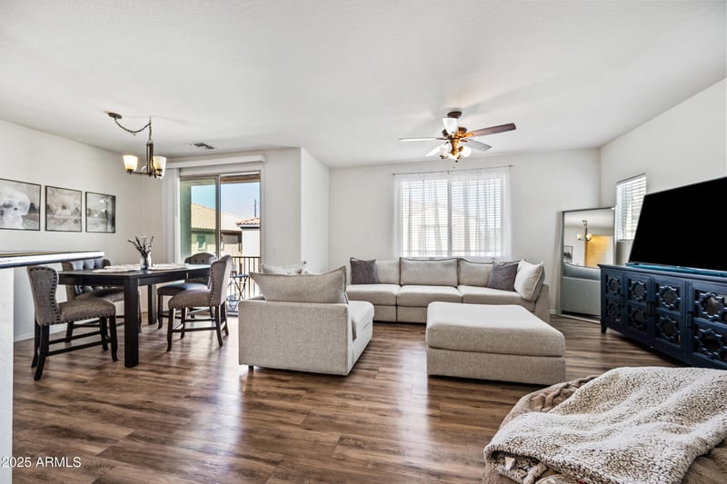 8115 Lynwood St, Phoenix, AZ 85043