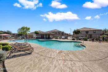 8115 Lynwood St, Phoenix, AZ 85043