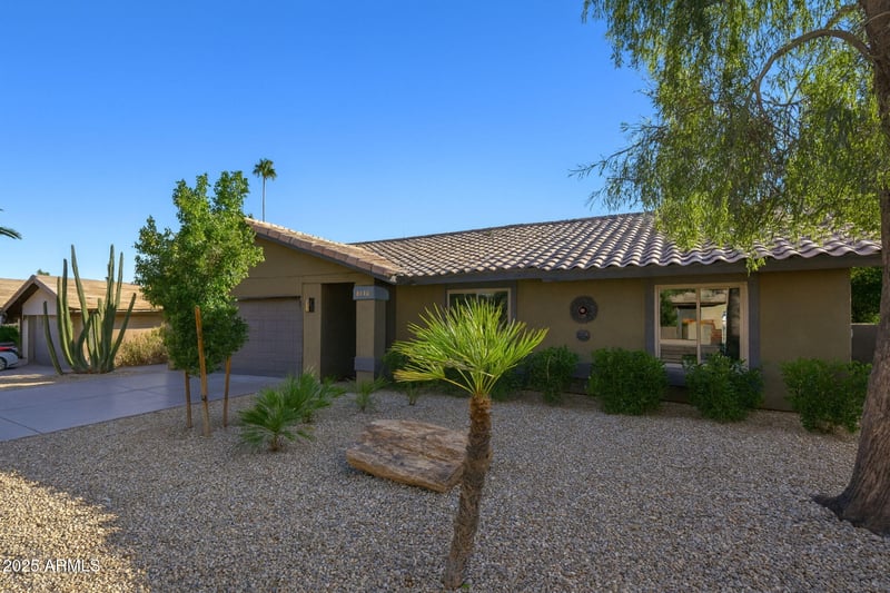 8116 18th Way, Phoenix, AZ 85020