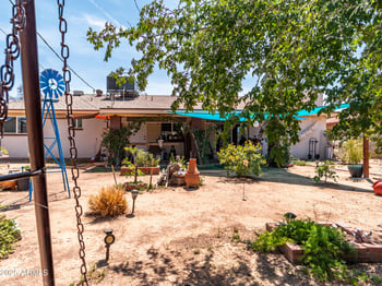 8116 55th Dr, Glendale, AZ 85302