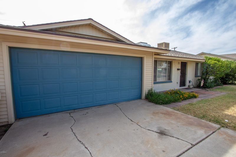 8116 N 55th Dr, Glendale, AZ 85302