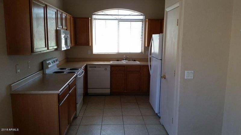 8116 S 6th Ave, Phoenix, AZ 85041
