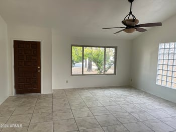 8117 Dreyfus Dr, Peoria, AZ 85381
