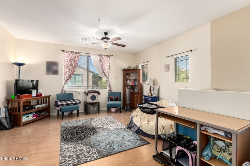 8117 Groom Creek Rd, Phoenix, AZ 85043