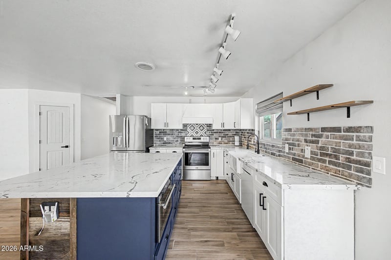 8118 Fountain St, Mesa, AZ 85207