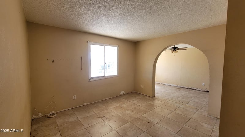 8118 Osborn Rd, Phoenix, AZ 85033