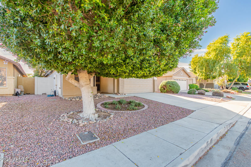 8119 Tonto Ln, Peoria, AZ 85382