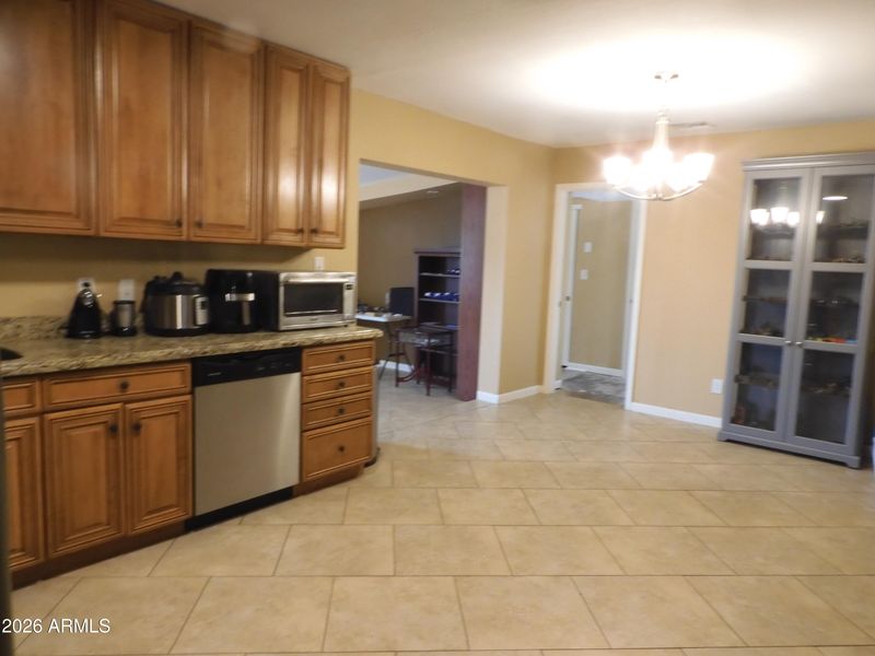 812 E Desert Dr N, Phoenix, AZ 85042