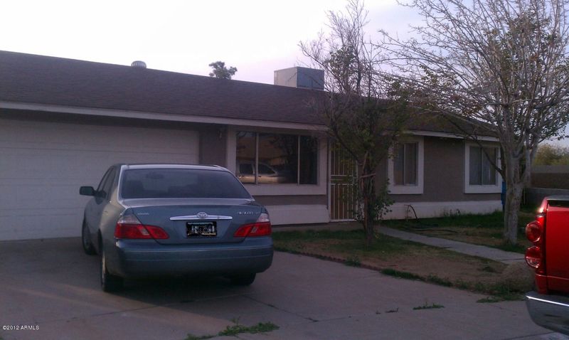 812 N 67th Ln, Phoenix, AZ 85043