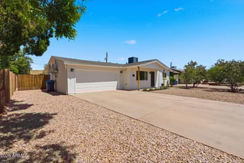 812 Parkway Blvd, Tempe, AZ 85281