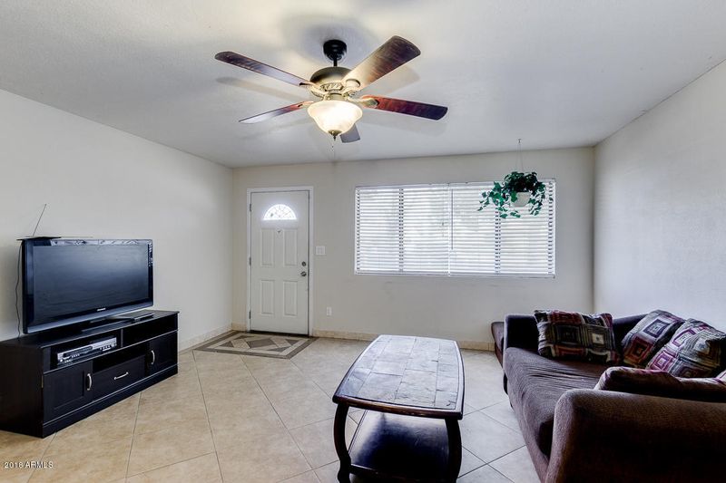 812 S Matlock Cir, Mesa, AZ 85204