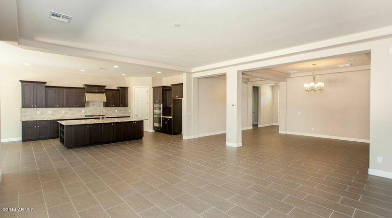 812 W Claremont St, Phoenix, AZ 85013