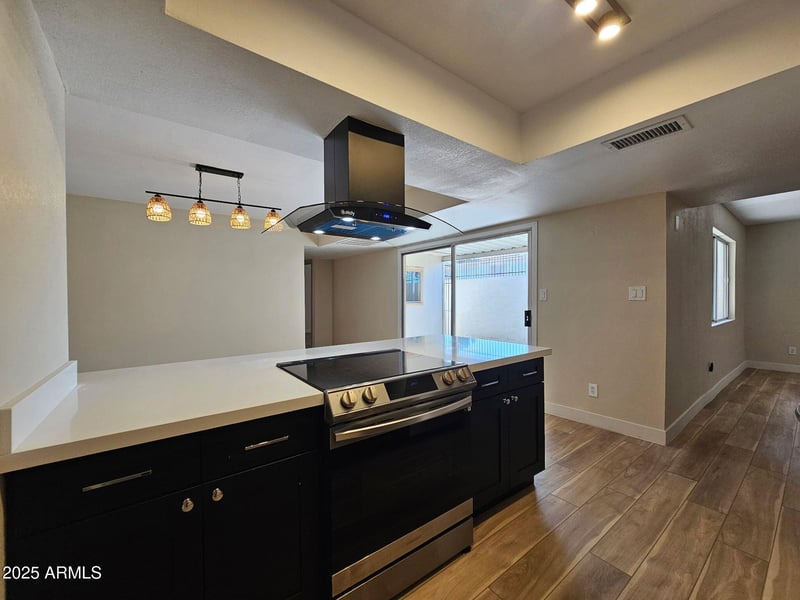 8120 32nd Ave, Phoenix, AZ 85051