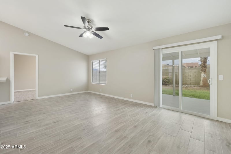 8120 Krall St, Glendale, AZ 85303