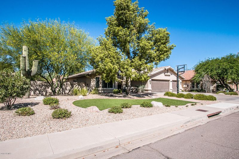 8120 S Los Feliz Dr, Tempe, AZ 85284