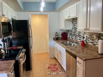 8121 32nd Ave, Phoenix, AZ 85051