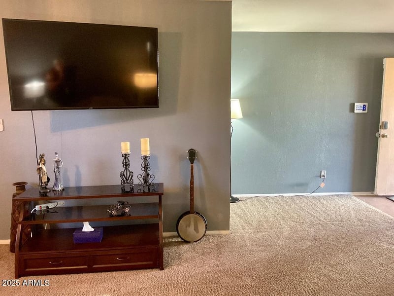 8121 32nd Ave, Phoenix, AZ 85051