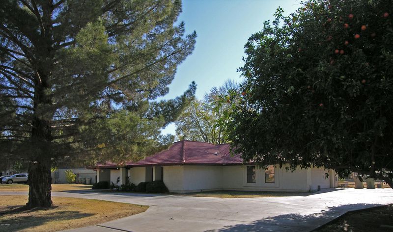 8121 W Montebello Ave, Glendale, AZ 85303