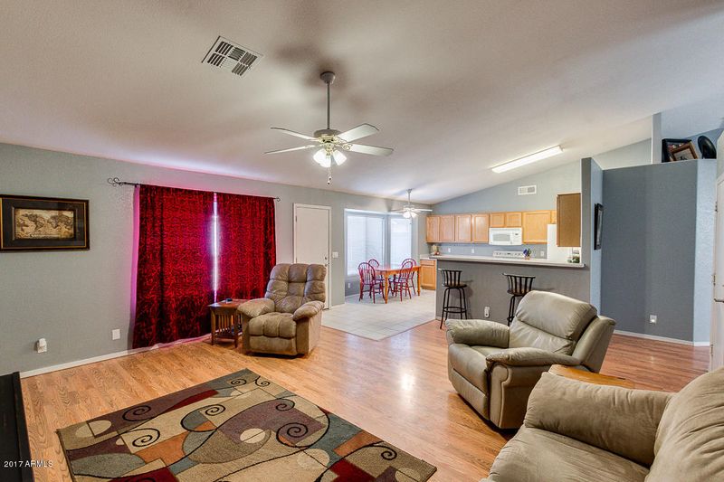8122 E Evergreen St, Mesa, AZ 85207
