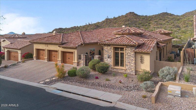 8122 E Vista Canyon St, Mesa, AZ 85207