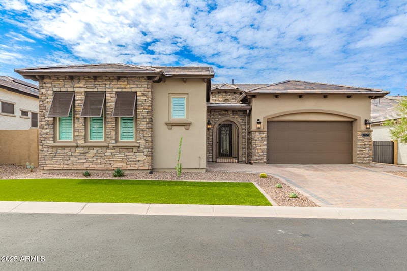 8125 Jaeger St, Mesa, AZ 85207