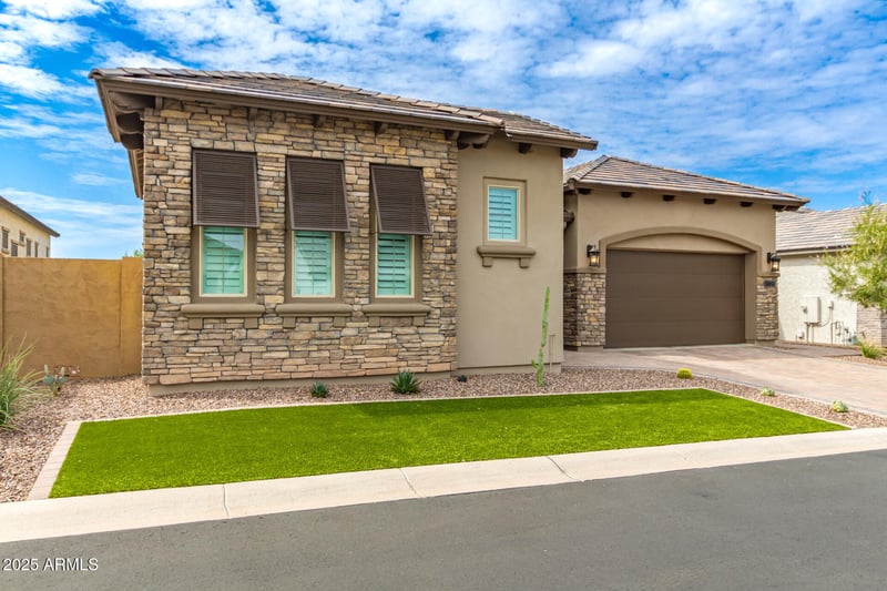 8125 Jaeger St, Mesa, AZ 85207