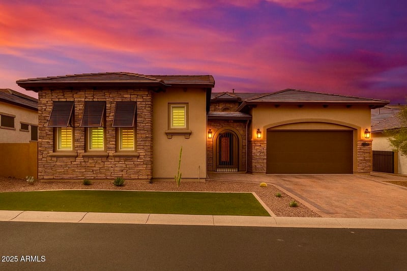 8125 Jaeger St, Mesa, AZ 85207