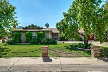 8126 16th Dr, Phoenix, AZ 85021