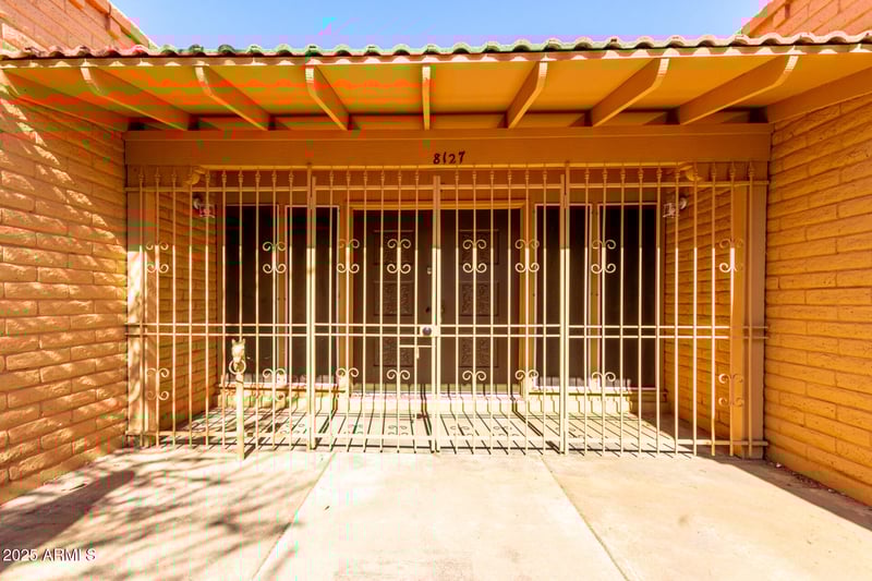 8127 56th Ave, Glendale, AZ 85302
