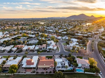 8127 Del Capitan Dr, Scottsdale, AZ 85258