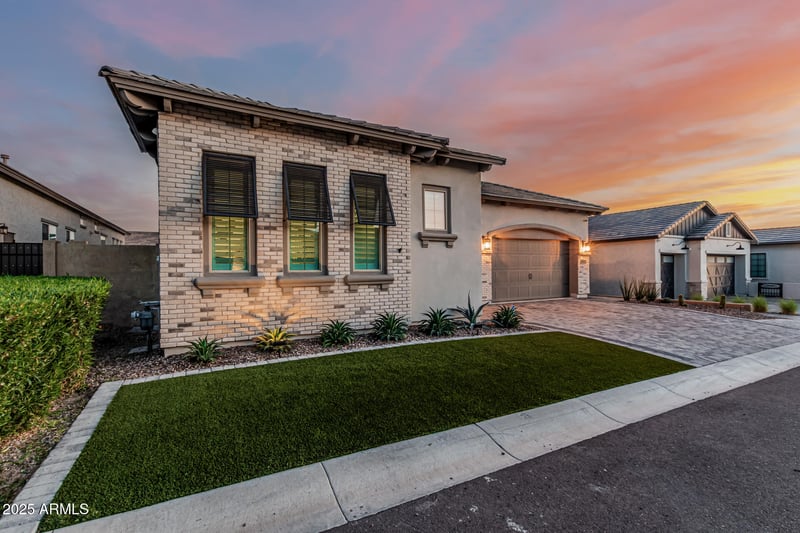 8127 June St, Mesa, AZ 85207