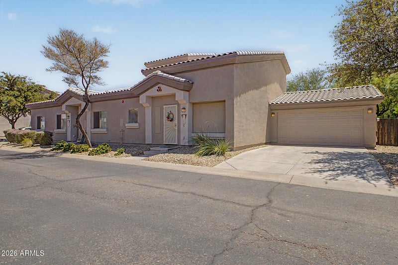 8127 W Zoe Ella Way, Peoria, AZ 85382