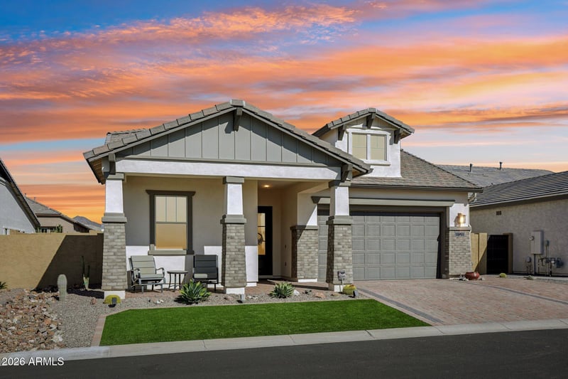 8128 Jasmine St, Mesa, AZ 85207