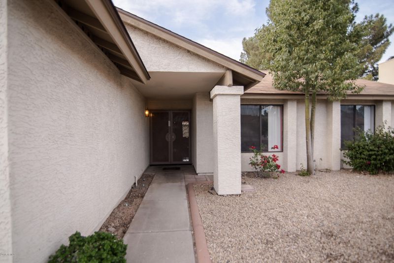 8128 W Mclellan Rd, Glendale, AZ 85303