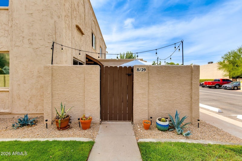 8129 E Glenrosa Ave, Scottsdale, AZ 85251