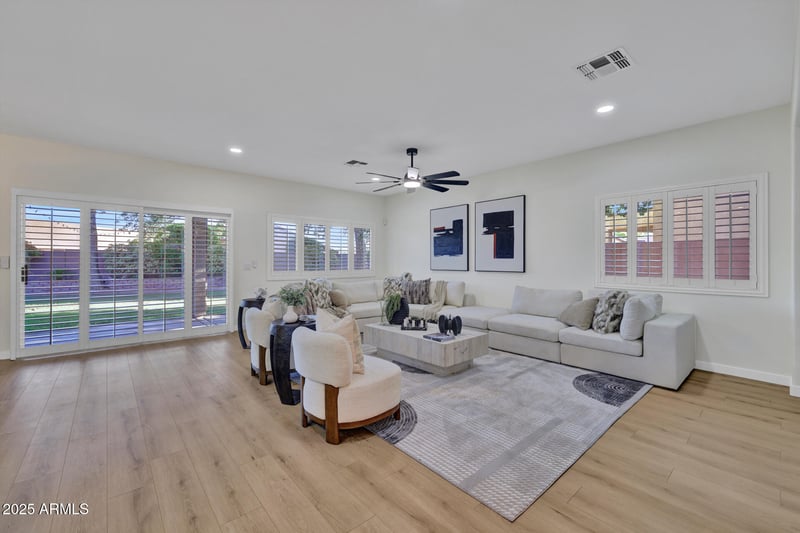 8129 Ross Ave, Peoria, AZ 85382