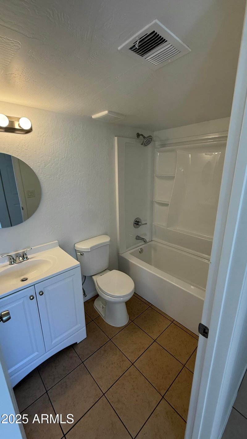 813 Briar Rd, Mesa, AZ 85204
