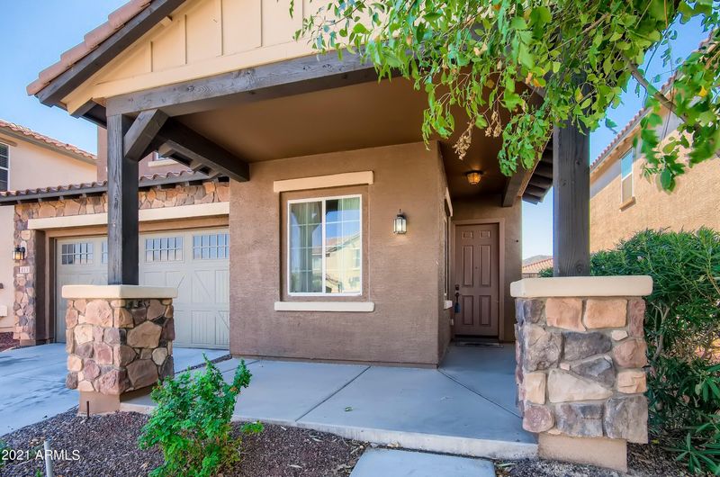 813 E Constance Way, Phoenix, AZ 85042