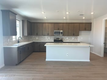 813 Lark Dr, Queen Creek, AZ 85140