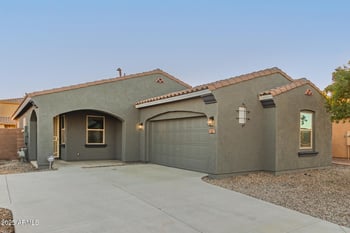 813 Love Rd, San Tan Valley, AZ 85143
