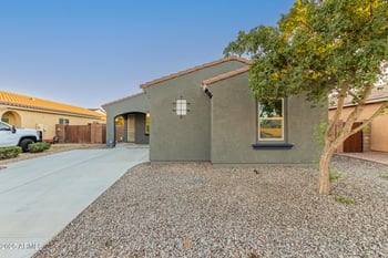 813 Love Rd, San Tan Valley, AZ 85143