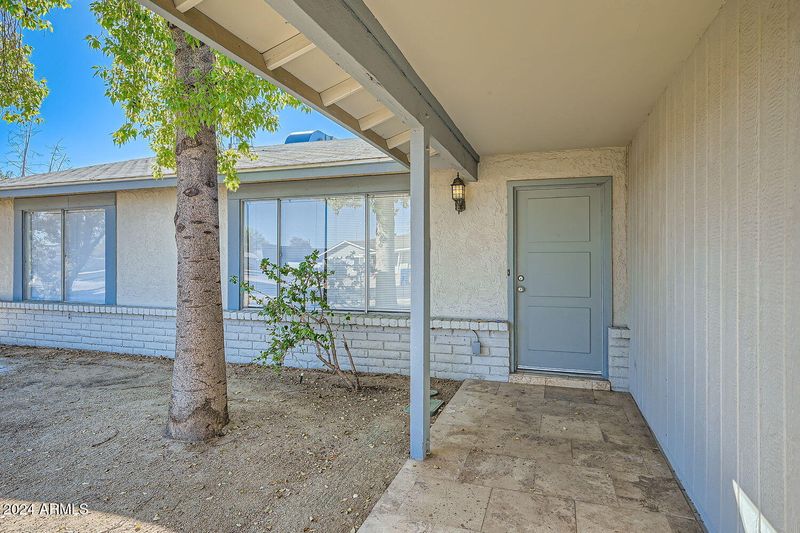 813 W Apollo Ave, Tempe, AZ 85283