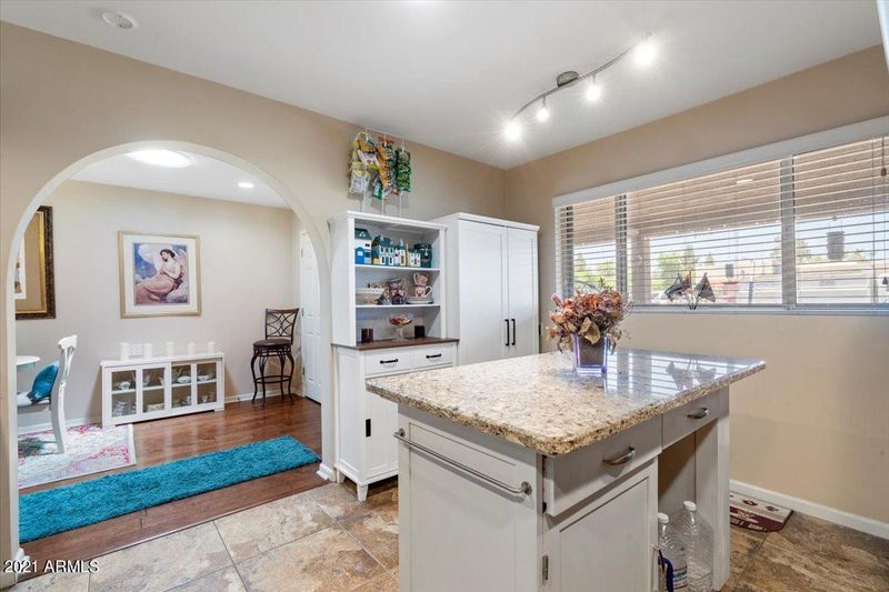 8131 E Indian School Rd, Scottsdale, AZ 85251