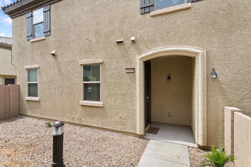 8131 W Lynwood St, Phoenix, AZ 85043