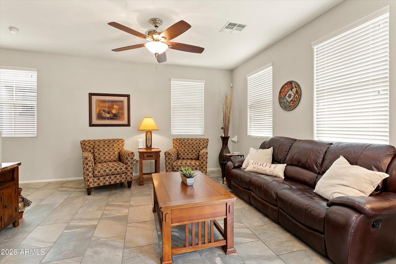 8131 W Lynwood St, Phoenix, AZ 85043
