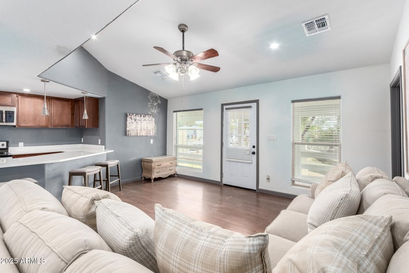 8132 3rd Ave, Mesa, AZ 85208