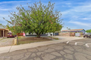 8132 Pierson St, Phoenix, AZ 85033
