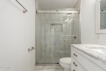 8132 Pierson St, Phoenix, AZ 85033
