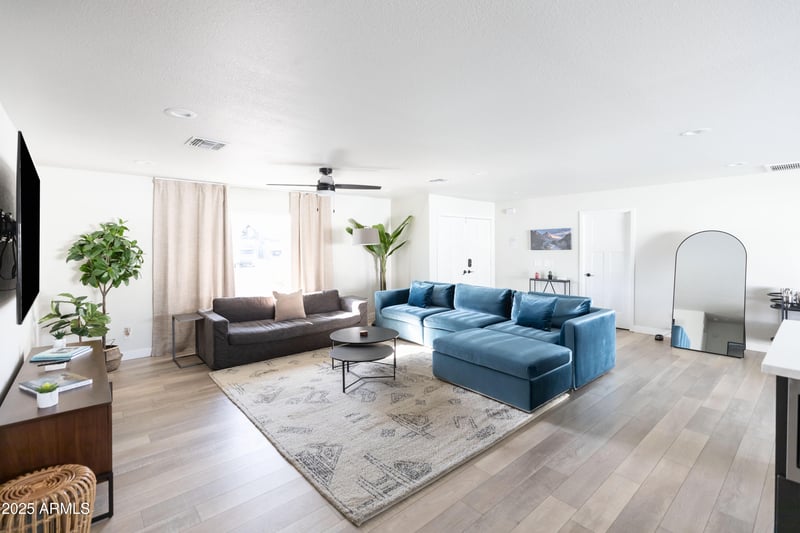 8132 Valleyview Rd, Scottsdale, AZ 85250